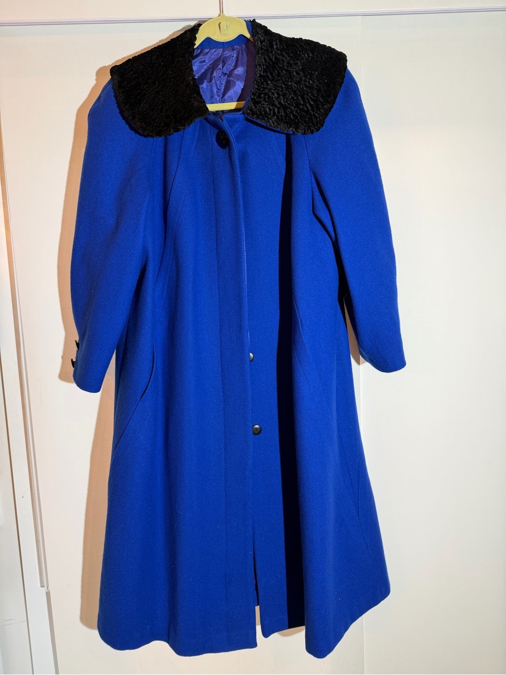 Vintage 80s Saxton Hall Royal Blue Wool Coat Black Faux Fur Collar Long USA 44